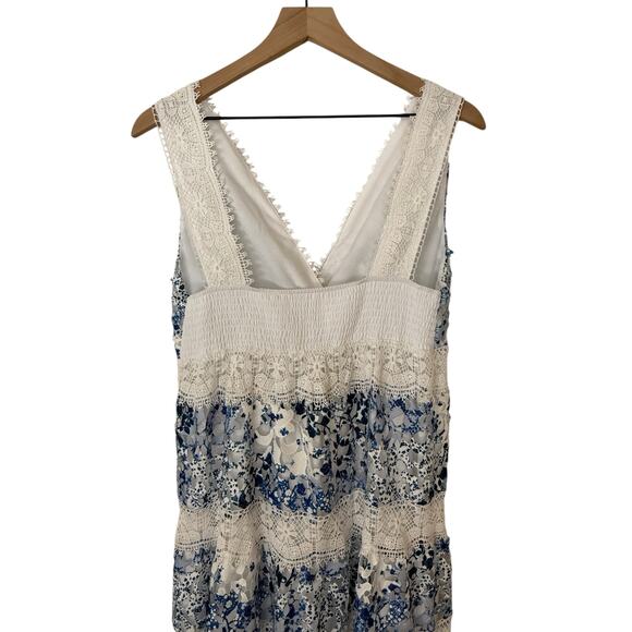 Tahari Blue White Lace Embroidered Eyelet Dress Sleeveless Size L - Picture 9 of 9